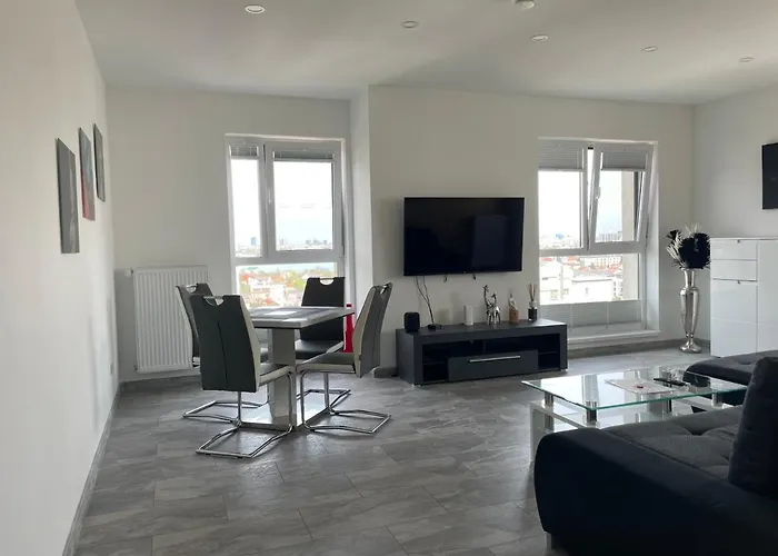 Marvelous 4 Room Penthouse Rooftop Terrace W14+W15