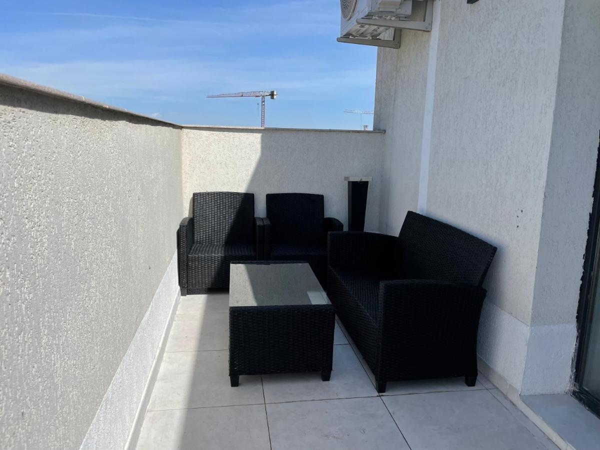 Marvelous 4 Penthouse Rooftop Terrace W14+w15 Bucharest
